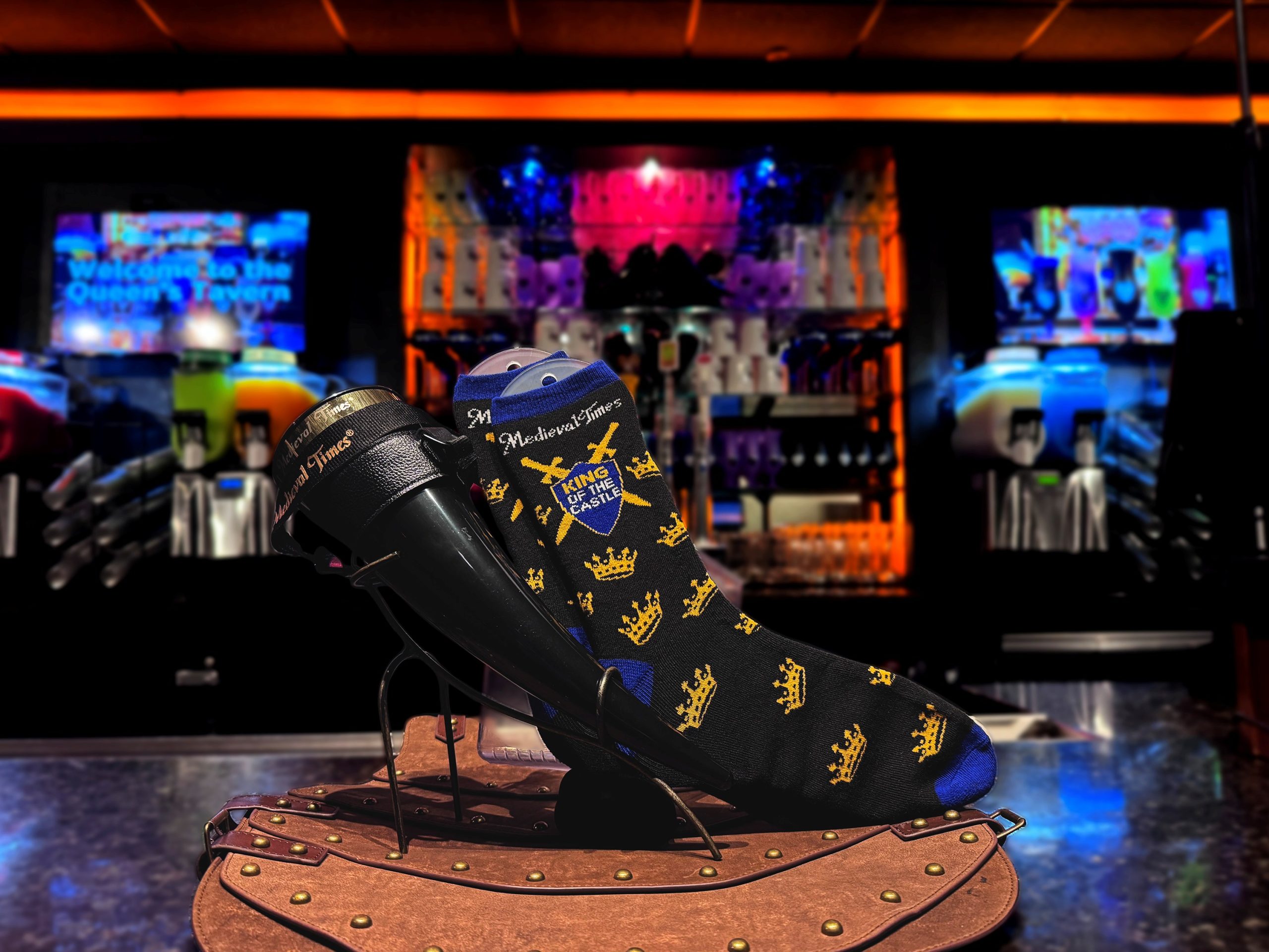 Father's Day 2026 Package - Old 25oz Drinking Horn and King of the Castle Socks